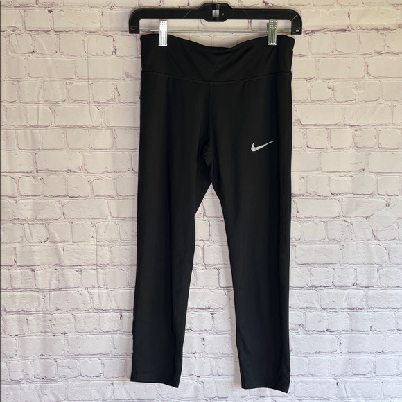 Nike Black Leggings with White Swoosh Woman’s Size Small - Picture 1 of 4